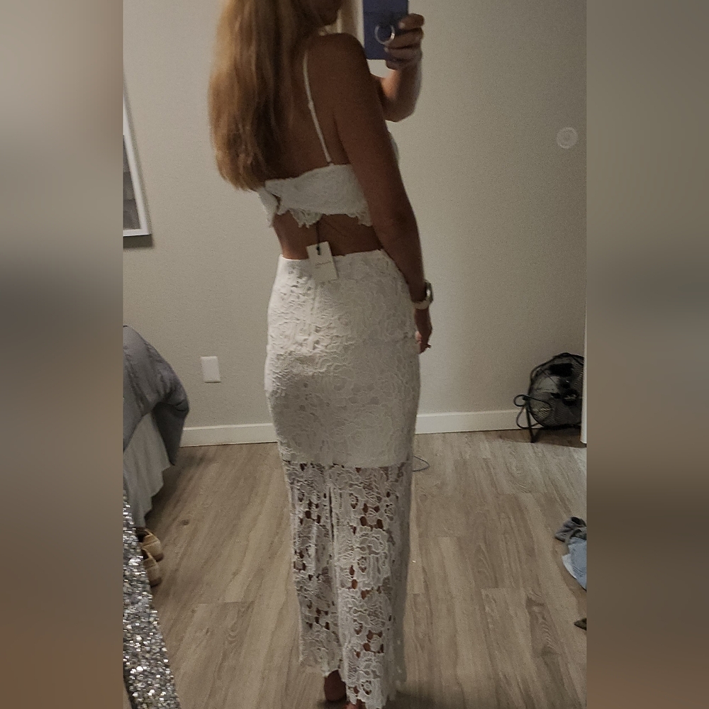Amable By Mable White Lace Midi - Picture 16 of 16